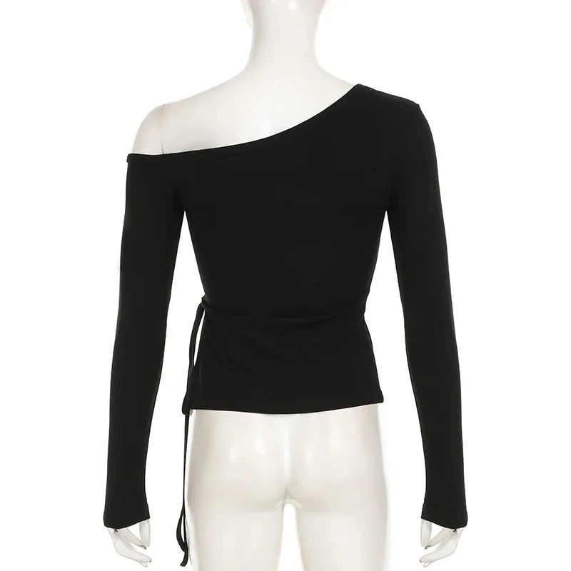 Gothic Damen Oberteil mit Nieten am Kragen